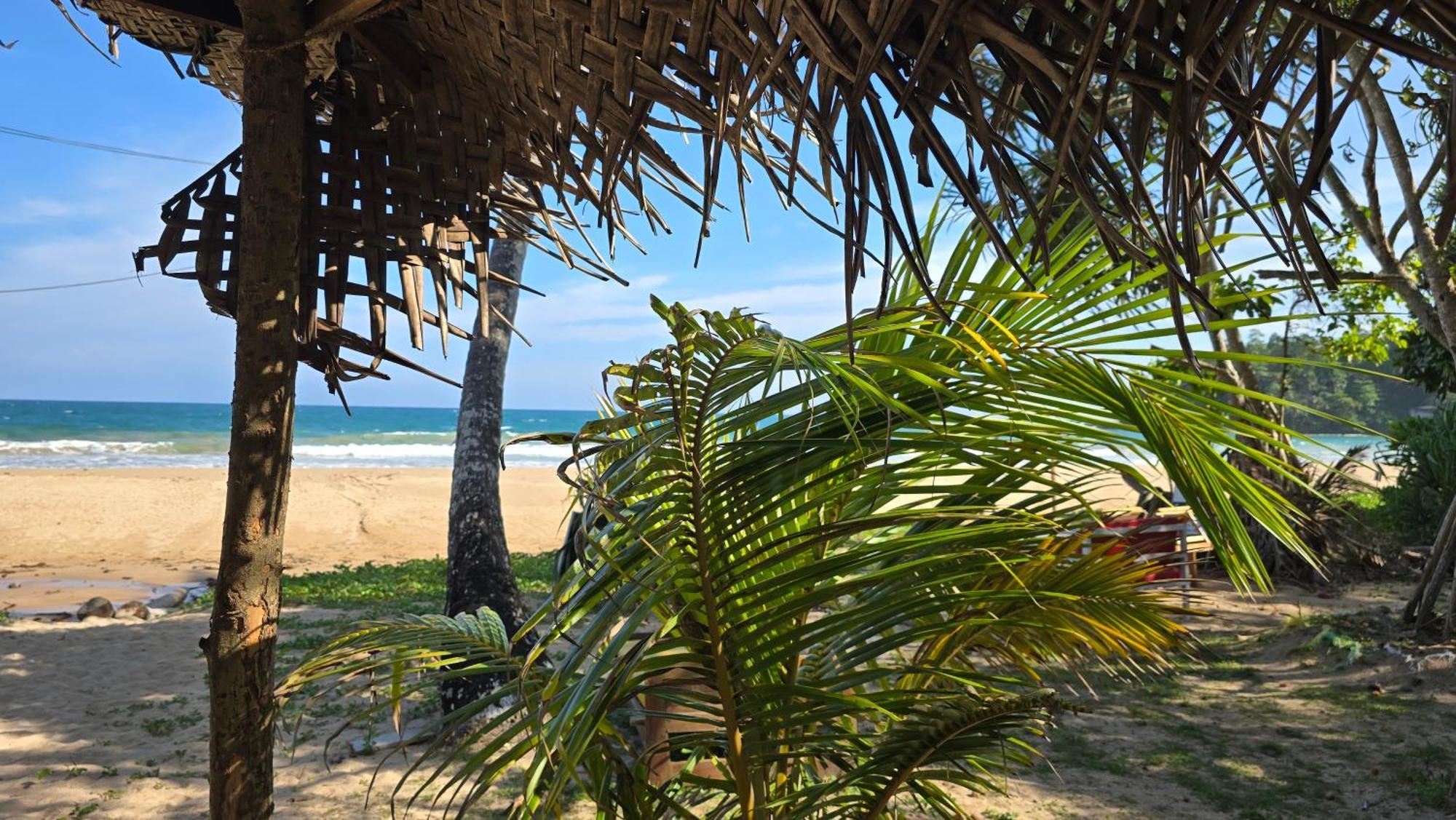Talalla Beach Bungalows Extérieur photo